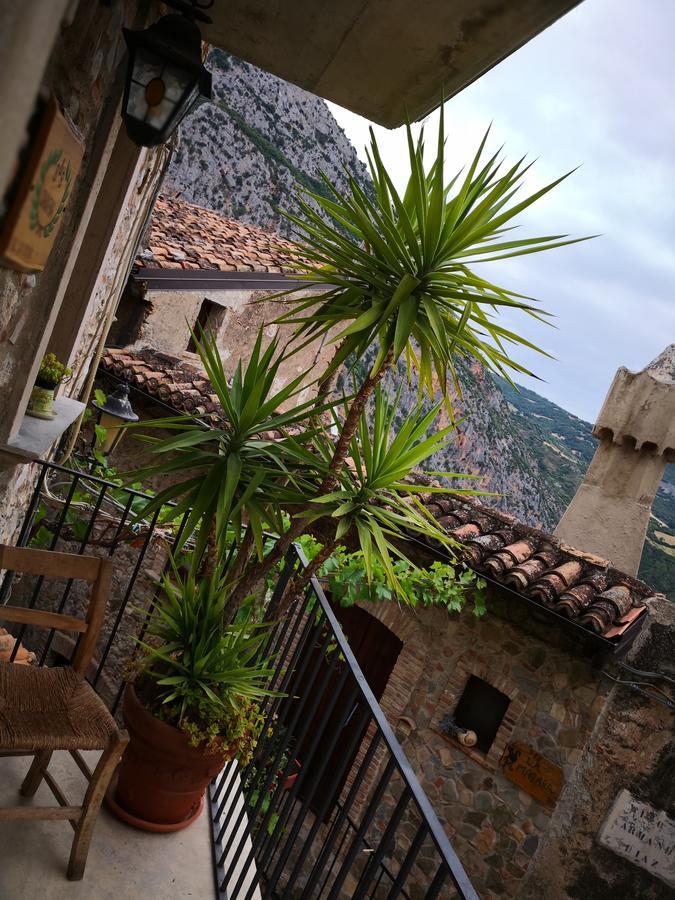 B&B Dhafna Civita Ngoại thất bức ảnh